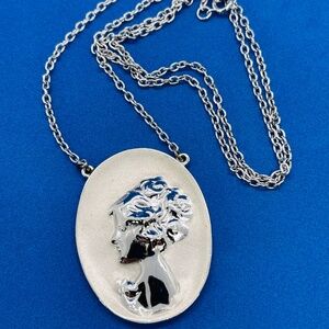 Vintage Art Nouveau Style Pewter? Silver Tone Cameo Lady Pendant Necklace